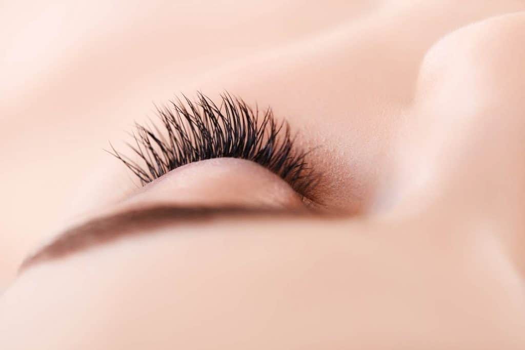 How To Make Your Eyelashes Look Longer