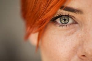 Should You Cut Your Eyelashes