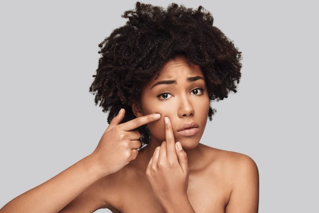 What Causes Breakouts After Waxing Eyebrows