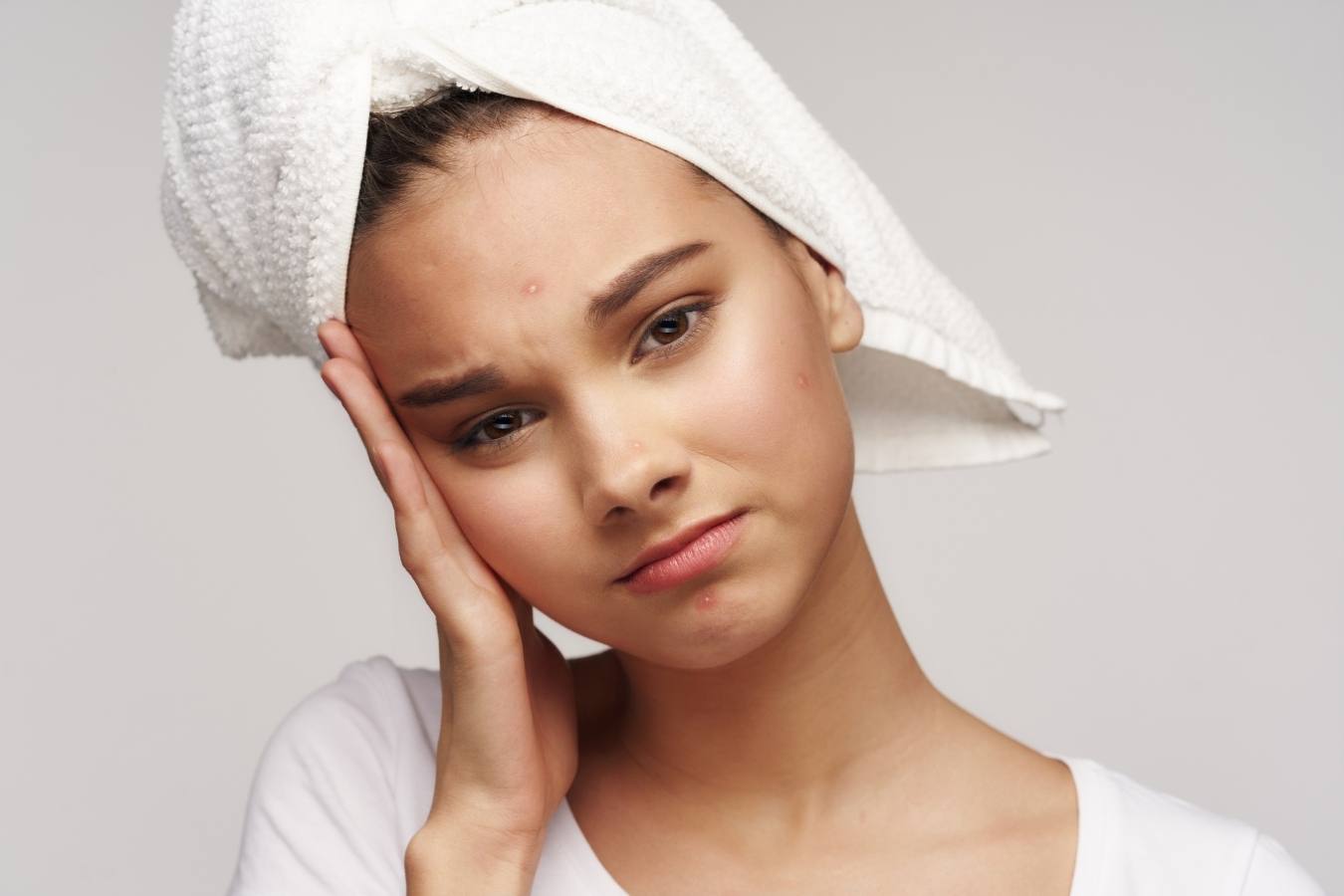 How To Prevent Breakouts After Waxing Eyebrows