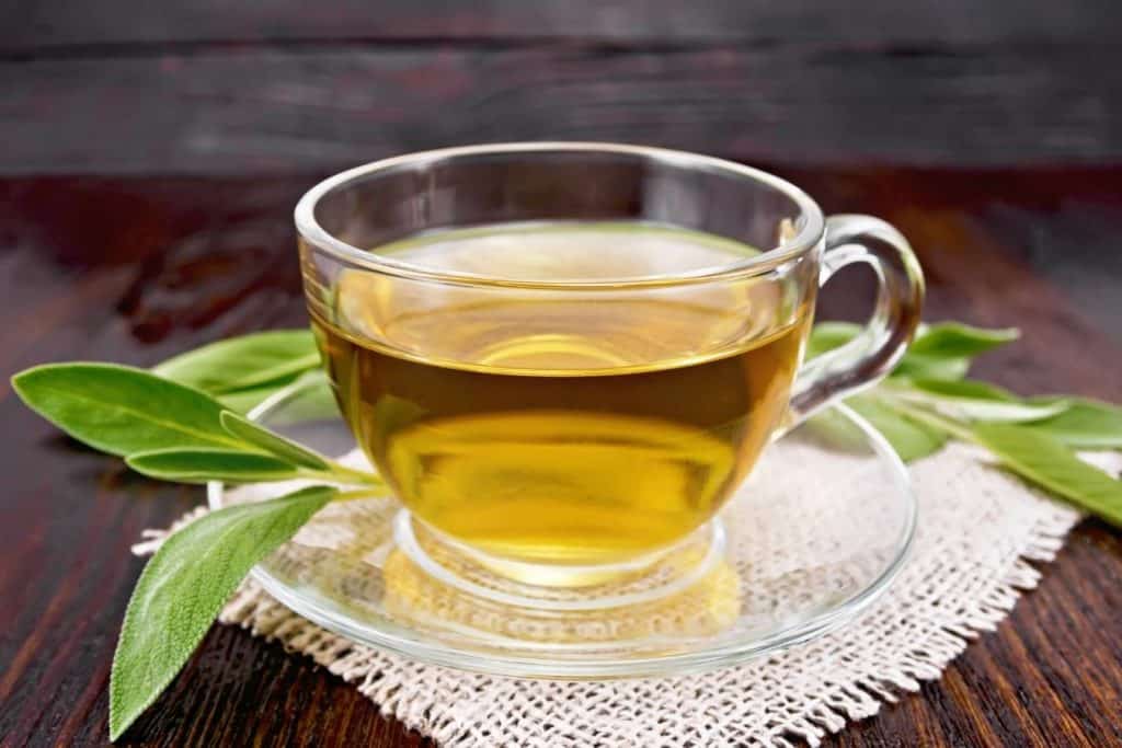 3 Reasons Green Tea Is Good For Eyelashes