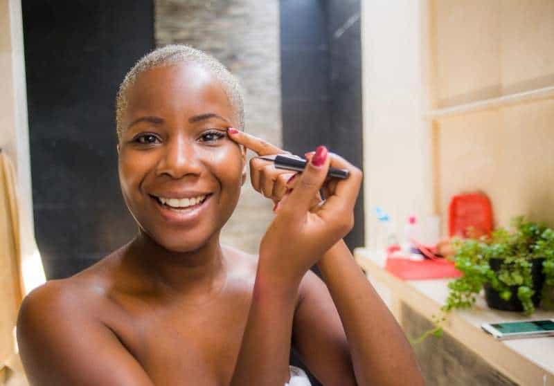 Alternatives to Using Mascara: Lash Treatments