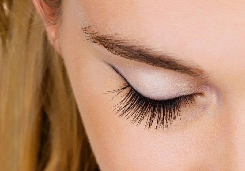 3 Reasons Bio Oil Is Good For Eyelashes